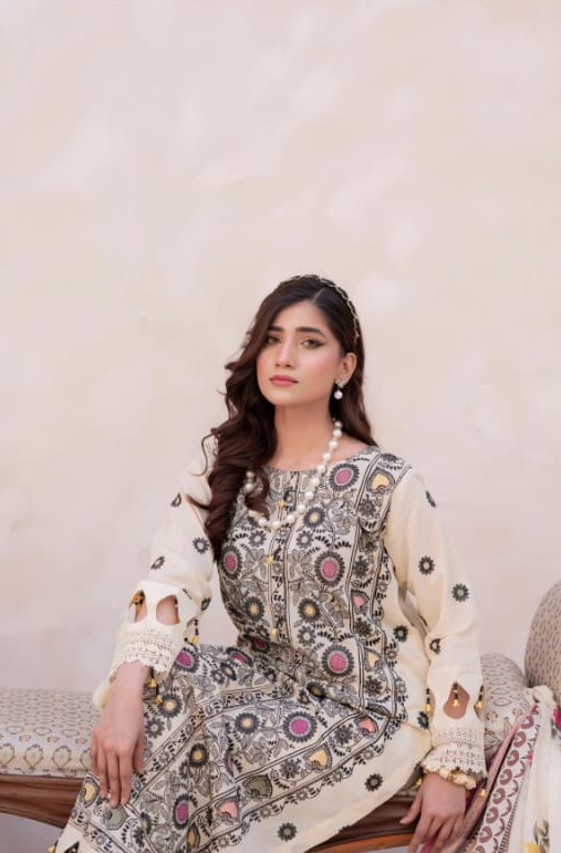Signature | Ivory Suzani — Premium Embroidered Lawn 3-Piece Unstitched Suit