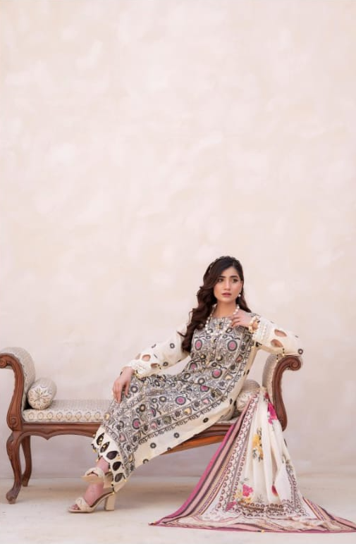 Signature | Ivory Suzani — Premium Embroidered Lawn 3-Piece Unstitched Suit