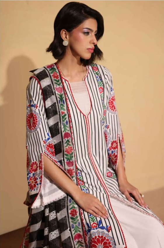 Heritage | Monochrome Bloom — Premium Embroidered Lawn 3-Piece Unstitched Suit