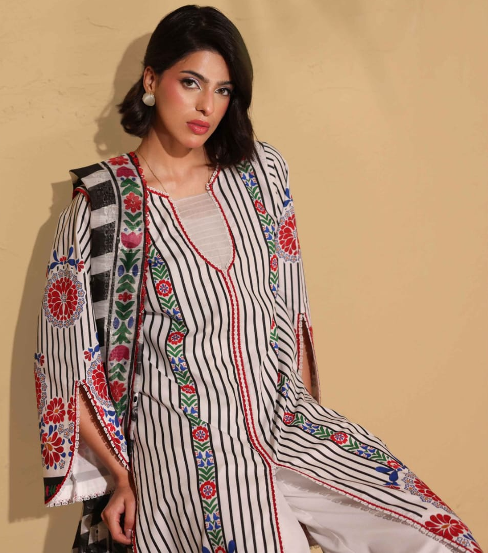 Heritage | Monochrome Bloom — Premium Embroidered Lawn 3-Piece Unstitched Suit