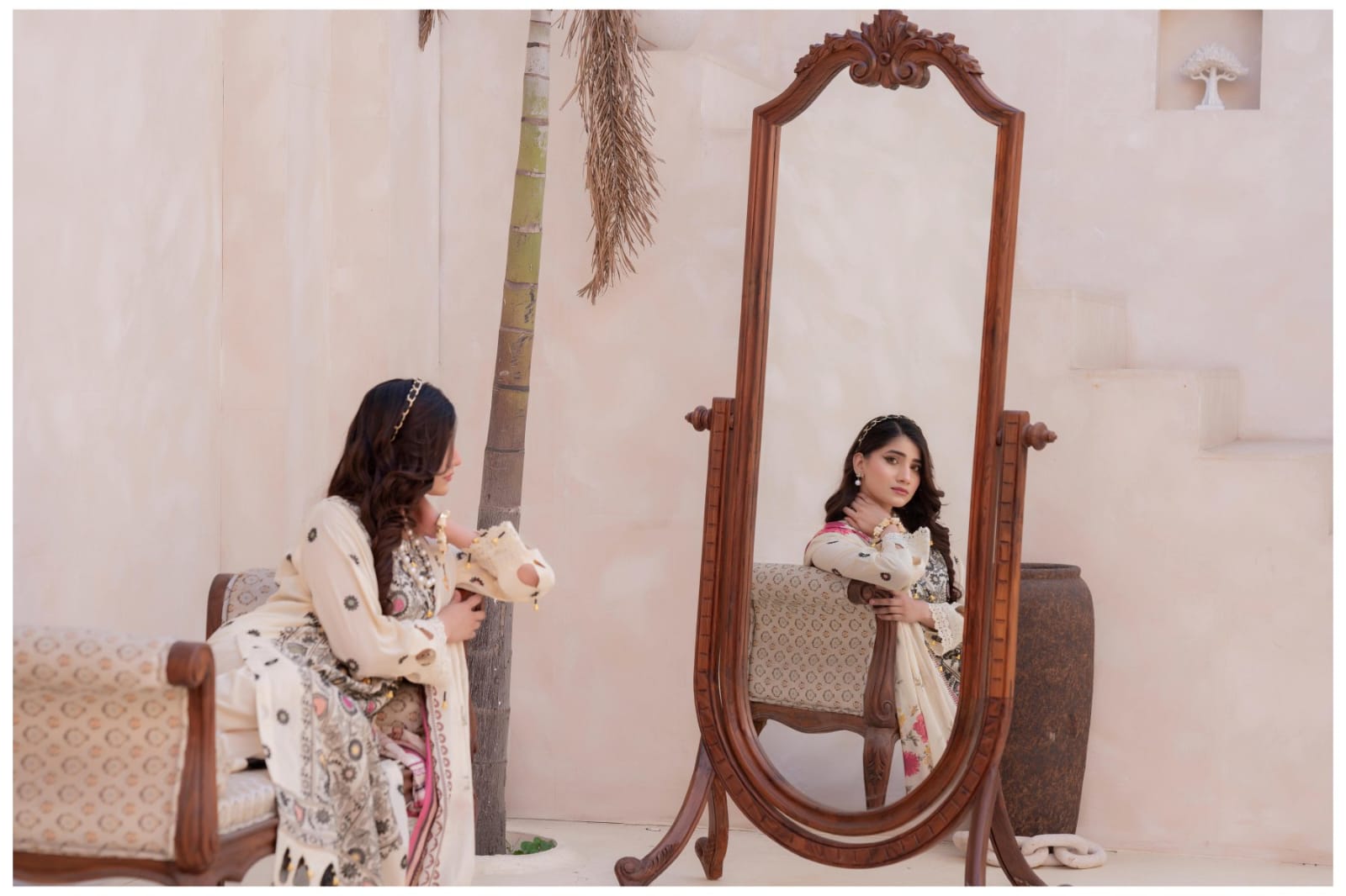 Signature | Ivory Suzani — Premium Embroidered Lawn 3-Piece Unstitched Suit